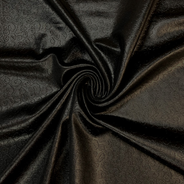 Petal Embossed Lucid Cire